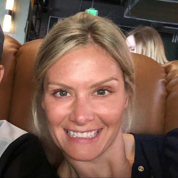 Meet your Posher, Christine - Picture 1 of 1